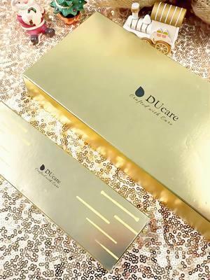 Indulge in this golden brush set and makeup now!! 🤶🤞🤞 #makeup #cosmetics #beauty #makeupforbeginners #christmasgift #ducare #tiktokmakeup #christmas