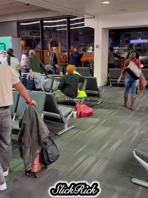 Slick rick wasnt playing about that wheelchair at the airport in Philadelphia yesterday🤣.   Slick rick vs frontier airlines employee.   #airport #arguement #explorepage #airlines #airportlife #famous #flight #airline #americanairlines #deltaairlines #trending #notifications #explorersclub #explorepagememes #frontierairlines #wheelchair #disability #specialneeds #fightingspirit #wheelchairuser #combatsport #jetblue #spiritairlines #airtraffic #airtrafficcontroller #pilotlife #airlinepilot #flightlife #employeeappreciation #job 