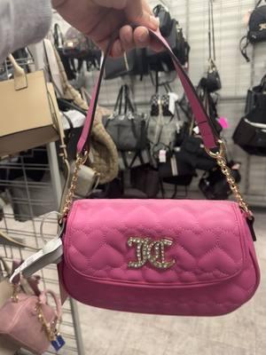 @Juicy Couture @Burlington #parati #fypage #juicycouture #girlsproblems #juicycouturefinds #juicycoutureaddict #juicycoutureaddict #juicycouturepurse #juicycouturedaydreamer #pinkpursesonly👛 #burlingtonfinds #juicy #burlingtoncoatfactory 