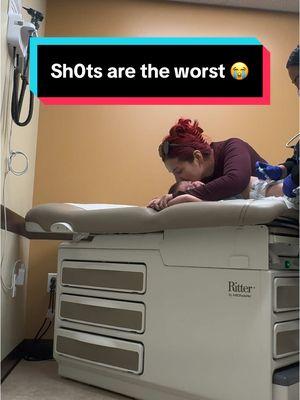 Dude I cryed in the car cause this was still hard to witness…#jes_sleeved #baby #babyshot #vaccine #vaccines #vaccinated #cryingbaby #beingamomishard 