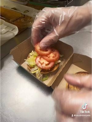 How to Make a Deluxe McCrispy at McDonald’s? 🐓 #mcdonalds #fastfoodlife #fastfoodworkers #fyp #viral #tiktok #fastfoodemployees #fastfood #mcdonaldslife #mcdonaldsworker #foryou #foryoupage #fastfoodstories #chicken 