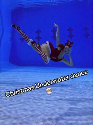 Christmas dance Underwater 🎅🏽👠  #Underwater #dance #christmas #xmas #festive 