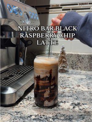 in another universe we are all just black raspberry chip lattes ✨☕️🍫 #nitrobar #blackraspberrychip #blackraspberryvanilla #blackraspberry #icedlatte #icedlatterecipe #coffeeshops #coffeeathome 