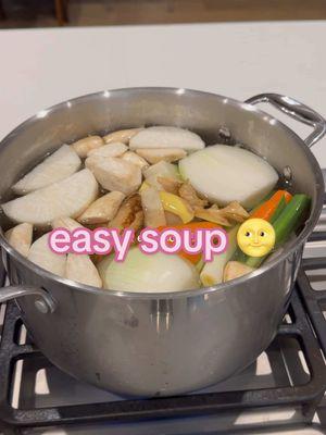 Last night’s soupie 🌝🌱 #goodsoup #soup #souprecipe #EasyRecipe #fyp #leftovers #chickensoup #soupseason #souptok 