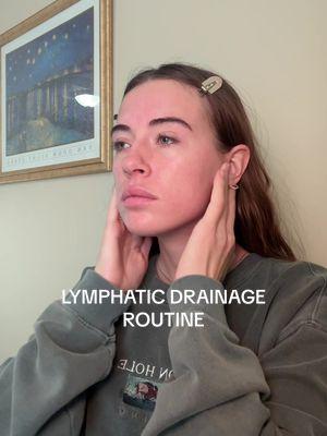 Guasha/lymphatic drainage WORKS!! Here is the 3 min routine I do every morning to depuff :) #guasha #lymphaticdrainage #guasharesults #lymphaticdrainagemassage #depuff #jawline #guashatutorial #lymphaticdrainagetutorial 