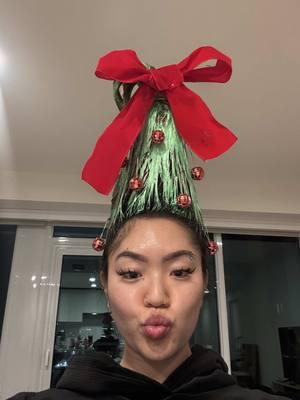 NO BC WHY AM I LIKE THIS 😭😭😭 #hairtransformation #christmastree #christmasdecor #holidayspirit #hairstyle #hairinspiration 