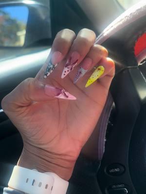 Why go to the nailshop and you have these #pressonnails #pressons #acrylicnails #acrylicpressons #nails 