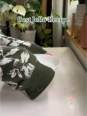 It also doesnt take long #DIY #jello #gelatin #snack #dessert #food #Recipe #baking #cooking #sweet 