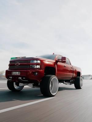 I know it’s hard not to stare at Ruby👀🔥 What town will you be rollin through when you pick up the keys and cash🤑😎 LETTSS GOO JUST A FEW WEEKS LEFT🚀💨 #bzmotorsports #duramax #chevy2500 #liftedduramax