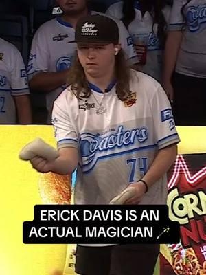 Honestly, why even bother trying to block Erick Davis? 😭 #cornholetiktok #professionalcornhole #americancornholeleague #cornhole #sports #insane #magician 