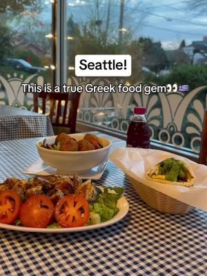 This Greek food restaurant is only 1 min away from the Beacon Hill light rail station 😍🇬🇷 this is the perfect stop for your lunch next time you’re in the area🤌🏼  Fast, delicious, AND healthy… what more could you want?!✨ #seattlefoodie #seattle #mysecretseattle #pnw #seattleeats #seattlerestaurants #seattlewashington #bestofseattle #seattlelife #wastate #washingtonfoodie 