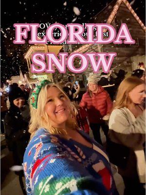 Seeing snow fall will always be magical ❄️ #staugustine #nightsoflights #floridashistoriccoast #floridachristmas #floridatravel #visitflorida @St. Augustine, Florida 