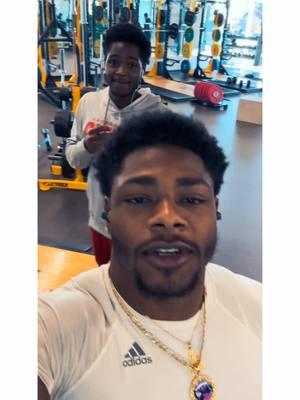 Legday wit twinnn 🤞🏾@KPeezy 🕺🏾💰🤲🏾 #hop_tv #hop_tv1 #fyp #fypシ #viral #madman #MentalHealth #fitness #xplore #trending 