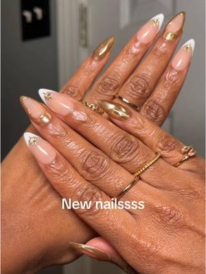 are y’all getting holiday nails?  ———————————————————————— #newnails #fyp #nailinspo #gold #goldnails #typ #nails #nailreveal #nailinspo #nailsoftiktok  #pressons #nailsofinstagram #nailideas #nailday #nailsartvideos #nailideas #nailinspo #beautyathome 