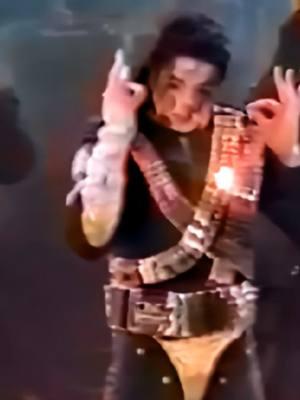 Michael Jackson - Jam Live Fukuoka, Japan September 10th, 1993 🇯🇵 ( Dangerous Tour ) ( 4k ) #michaeljackson #mj #mjcrew #mjinnocent #kingofpop #jam #moonwalker #90smusic #dance #90s #fukuoka #japan #dangeroustour #1993 #4k #viralvideo #fy #fyp #fypシ #fypシ゚viral #xyzbca 