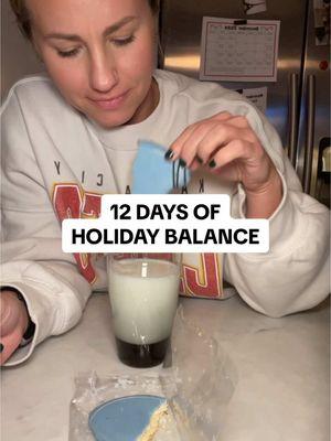 Sponsored by Big Cookie Co. #balancedeating #HolidayBalance #12daysofchristmas #macros #flexibledieting #flexiblenutrition #iifym #mindfuleating #intentionaleating #healthyliving #healthandwellness #sustainablenutrition #nutritiontips 