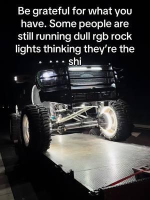 @hincheyy #lighting#rocklights #trucks #liftedtrucks #powerstrokes #powerstrokediesel #diesels#dieseltrucks #underglow #f250 #f150 #gastrucks #headliner #starliner #wheellights #rimlights #magneticrocklights #magnetic #magnetlights #blackflaglighting #brightasfuck 