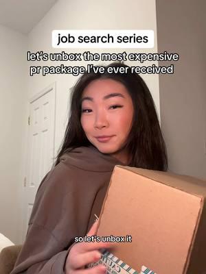 Another day another PR unboxing haul 🤫  #jobsearch #interview #9to5 #jobsearchtips #unemployed #womenintech #workingintech #techindustry #software #softwaresales #6figureincome 