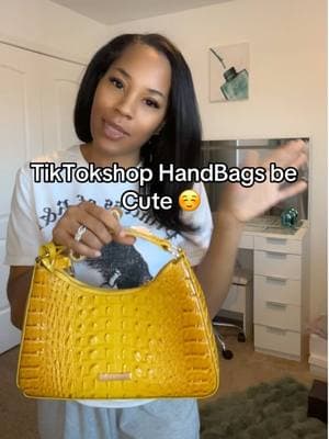 Tiktokshop Fashion Bags for the low #TikTokShop #handbag #crocodile #ttsacl #spruce #reviews #ttsacl #vintage #fashionbag #shoulderbag #trendy #fyp #tts #gift #tiktokshopholidayhaul #foryoupage #trending #purse #pursecollection #pursetok 