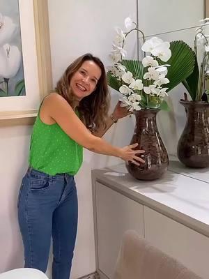 #DIY #diyproject #diyprojects #diydecor #DIY #ideas #flowerarrangement #floralarrangements #homedecoration #diyhomedecor #diyhomedesign #diyreel #diyvideo #diyvideos #flowervase #decorativebottle #diycrafts #decorative #hometips #design #homestyle #homedecor 