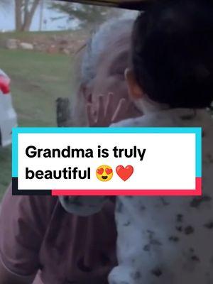 Wholesome moments kids and their grandparents 😍  #baby #babytiktok #babylove #cutebaby #babiesoftiktok #toddler #toddlersoftiktok #kid #kidsoftiktok #grandma #grandpa #grandparents #reunion #reunited #wholesome #heartwarming #hearttouching #fyp #foryoupage 