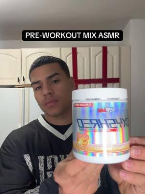 I call this the perfect pre mix #TikTokShop #preworkoutvibes #preworkoutpowder #supplements #creatinemonohydrate #ehplabs #oxyshredreview #peachrings #sales #gymbro #gymrat #fitness #GymTok 