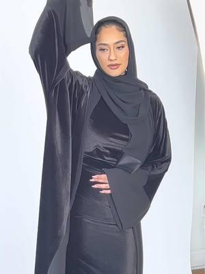 POV: you found the perfect black velvet abaya 😍🖤 www.hijabglamour.com 🛍️ #OOTD #outfitinspo #modestfashion #hijab #hijabstyle #hijabtutorial #abaya #abayagirls #abayastyle #abayastyle #abayaootd 