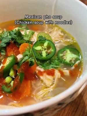 #mexicanphosoup #homemade #viralvideo #chickensoupwithnoodles #tiktokviraltrending #trendingvideo #fyp #phosoup #soupseason #fyppppppppppppppppppppppp #Recipe #🌶️ 