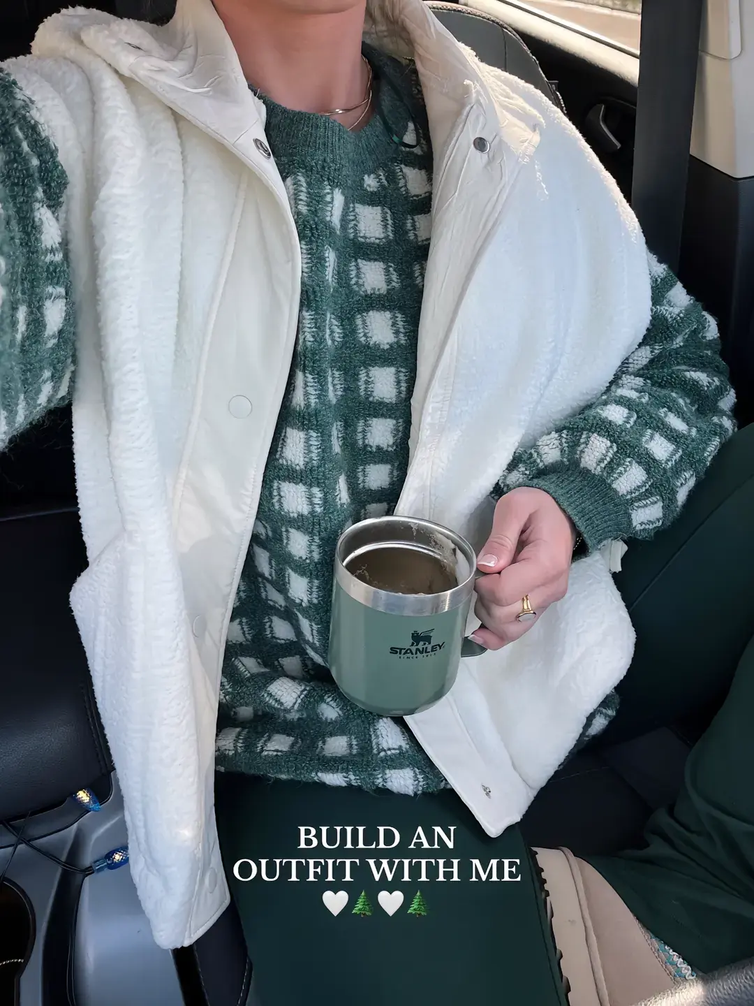 Build today’s comfy outfit with me! My favorite color lately 🌲🤍🌲🤍 #buildanoutfit #buildanoutfitwithme #cuteoutfitinspo #comfyfitinspo #winterfashion2024 #cutefitss 