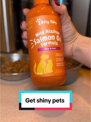 Great for dogs and cats! 🐶🐱 #dogs #dogsoftiktok #cats #catsoftiktok #dogfood #salmonoil #salmonoilfordogs #salmonoilforcats #doghealth #cathealth #zestypaws #holidaypets 