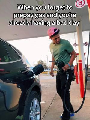 I be ready to crash on everybody #fyp #gaspump #relatable 