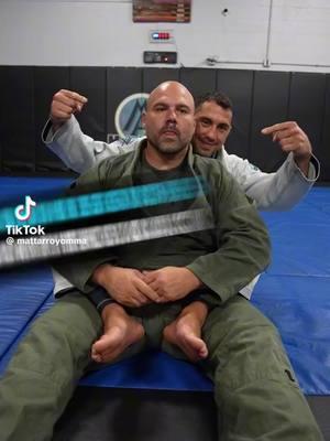 #Bjj #jiujitsu #jiujitsutips #jiujitsulifestyle #jiujitsugirl #jiujitsutiktok #jiujitsulife #jiujitsutips #bjjtechnique #bjjtips #attacks from the back #back control 