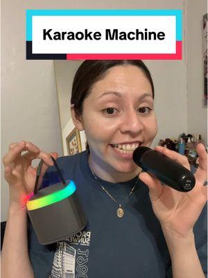 Un karaoke machine para cantar con tus niños esta navidad! 🎄 La agarre en tiktok shop, se las dejo abajo en carrito anaranjado #karaoke #minikaraoke #minikaraokemicrophone #minikaraokespeaker #jyx #carkaraoke #TikTokShop #tiktokshopfinds #treasurefinds #falldealsforyou #holidayhaul #giftideas #christmasgiftideas #christmasgift #giftsforher #giftsforhim #giftsforkids #giftideasforkids  