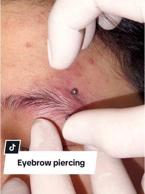 Eyebrow piercing #eyebrowpiercing #piercing #piercings #piercingvideo #piercingvideos #piercingtok #piercingcheck #piercingstudio #piercinglover #piercingsoftiktok #vairal #fyp #allfake⚠️ 