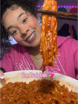 Can yall guess whats different about me?😏Also them mfn mushroomsssss fye asf! 10/10 💖💖💖💖💖💖💖💖💖💖💖💖💖💖💖💖💖💖💖💖💖💖 #creatorsearchinsights #fyp #fypシ #fypシ゚viral #mukbang #eating #asmr #trending #trend #explore #viraltiktok #eatwithme #enokimushroom #buldak #buldakramen @AaronMichelle🩷 @Buldakbabes 