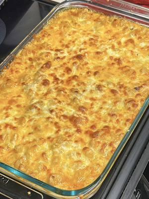 This might be a little to fancy for us 😳 honest opinions at the end 🤣 @Josh’s Momma @Josh Godfrey #joshsmom #joshandmomma #tinismacncheese #cooking #familyrecipe #familydinner 