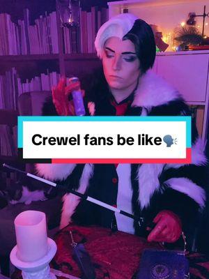 Crewel fans b like #crewel #professorcrewel #nightravencollege #twst #twistedwonderland #disney #twstcosplay #potionsclass #twistedwonderlandcosplay #fyp #cruelladevil #cosplay #bark #unhingedfandom