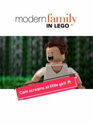 When I did the Stella scene, a lot of people also wanted this scene 😅 - well now you have both 🙌🏻❤️ #modernfamily #lego #animation #blender #camandgloria @Modern Family 