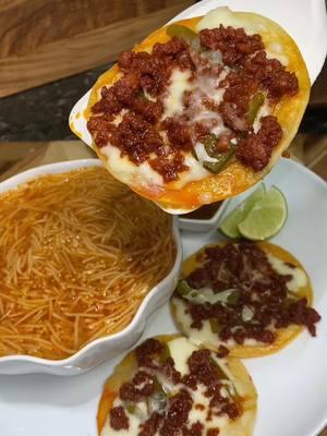 Sopa de fideo  Y Tacos De Chorizo😋🇲🇽 Ingredients for soup:  •1 bag of your choice of pasta •1 small can of tomato sauce  •Onion •Cumin •Black Pepper •Tomato Bullion •10 cups of water Recipe for soup:  Add olive oil in a pot & add the noodles along with a piece of onion,saute until golden brown then add tomato sauce, mix & add 10 cups of water and season with cumin,black pepper & tomato bullion boil for 20 minutes and its ready 💕 #Foodie#mexicanfood#comidamexicana#tacos#tacosdechorizo#sopadefideo#recetas#comidatiktok#foodtiktok#mexicantiktok#comfortfood#foodies#comfortfood#comidasmexicanas 