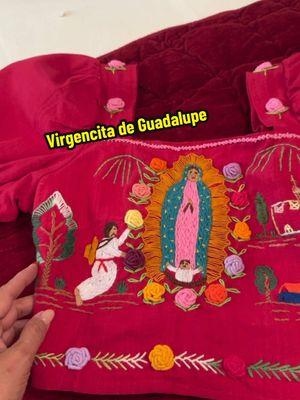 Unboxing tan especial de la Virgencita de Guadalupe🌹✨ blusa artesanal de @TSANDA MX #unboxing #artesanal #mexico #michoacan #hechoamano #hechoconamor #virgen #virgendeguadalupe #12dediciembre #morenita #OOTD #patzcuaro 