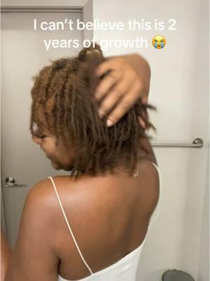 I just can’t get over how fast my locs are growinggg!!! It gets me hype everytime i see a comparison. Really hype to see what another year will do 👀 #locs #locjourney #locgrowth #hairgrowth #blackwomenwithlocs #locgang #loccommunity #naturalhaircommunity 