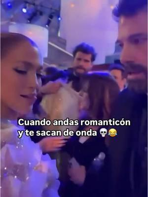 ¿Qué habrá pensado Ben en ese momento? 👅😅 // 🎥: Jennifer Lopez Lovers / Facebook #jenniferlopez #jlo #jalofan #jlofans #jenniferlopezfans #jenniferlopezfan #nomms #bennifer #benaffleck #Love #perrear #perreo #regueton #hiphop #reggaeton #breakup #latinosenusa #meme #regramsomos 