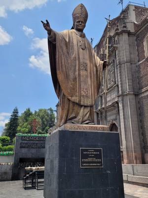 Basílica de Guadalupe Cuidad de México 🇲🇽 México  . . #basilicadeguadalupe #labasilica #CDMX #mexicocity #cuidaddemexico #mexico #laguadalupana #tepeyac #SulyDorado #DePaseoConSulyDorado #estoesmexico #lavilla #lavillita 