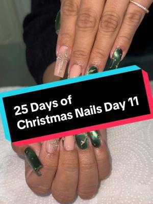 25 Days of Christmas nails Day 11 #christmasnails #nails #cateye #cateyenails #greennails #nailart #reflectiveglitter #cutenails #prettynails 