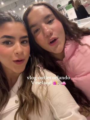 mais um dia e mais um vlog pra vcssss dessa vez no outlet 🎀🛍️🛒👛😁 próximo video mostro as compras!!!! #comprinhas #compras #estadosunidos #outlet #vineland 