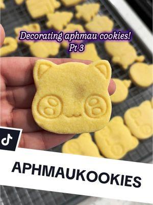 🍪 FINISHED APHMAU MEEMEOW COOKIES! 💕 This was super fun to make! Hope you all enjoyed these videos! @Aphmeow Store #baking #cookies #aphmau #aphmaufan #aphmaumeemeows @Aphmau #meemeow # #fyp 