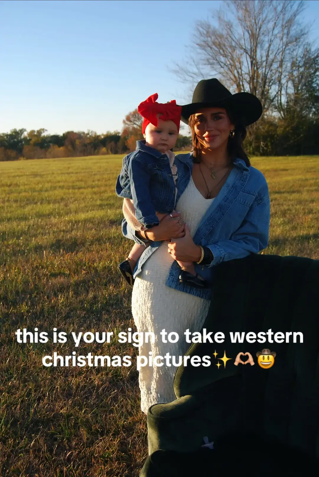 #christmaspictures#westernchristmaspictures#pictureinspiration#MomsofTikTok#texasmomma#growingmyfollowing#MomsofTikTok#momcontentcreator#followme#singlemom  