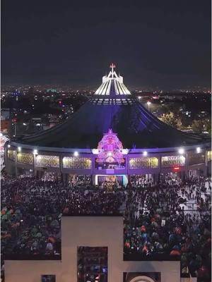 ig: perryborja #NenaCDMX #CDMXlife #Mexico🇲🇽 #basilicadeguadalupe 