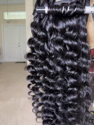 You all must try this wig, this hair is such a bomb!😍🙌🏾 #yolissahair#straightwig#rawhairvendor#wiginstallation#fypage#explore#wandcurls