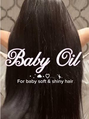 I love baby oil for my hair ☁️🎀 Leaves my hair smelling amazing and so soft 🩷 #ilove #babyoil #trending #hair #hairtok #softhair #hairtips #shinyhair #beautytip 